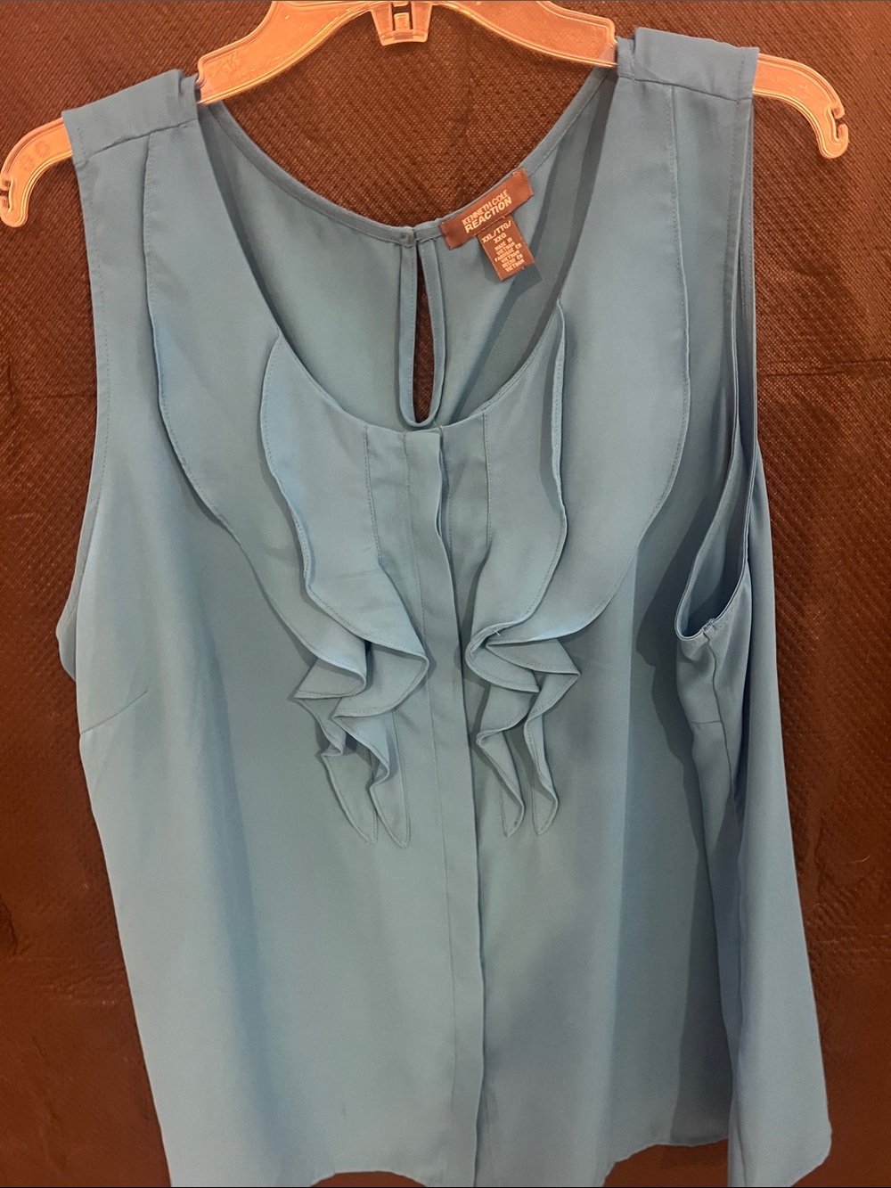 Kenneth Cole Blue Ruffle Front Sleeveless top size xxl